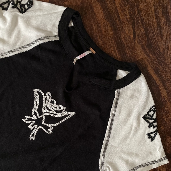 FREE PEOPLE | Embroidered Raglan Tee - Picture 5 of 12